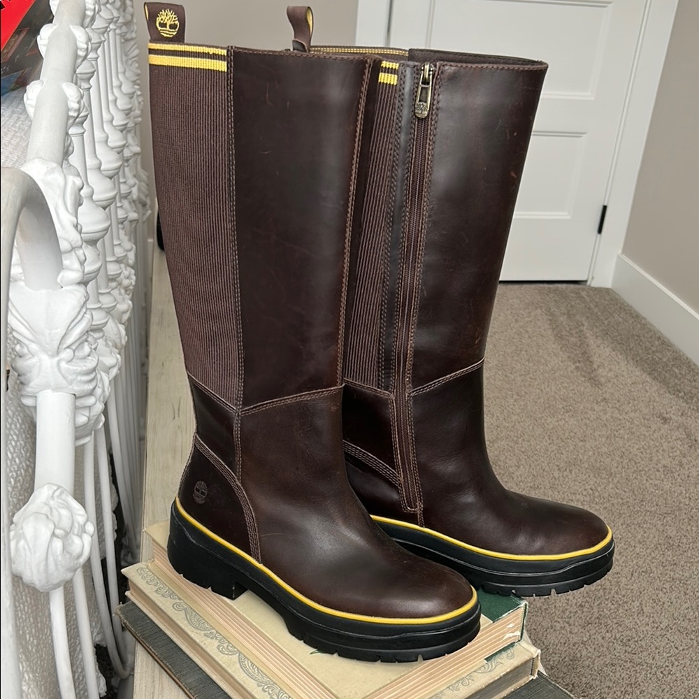 Timberland Brown Winter Rain Boots with Durable Traction